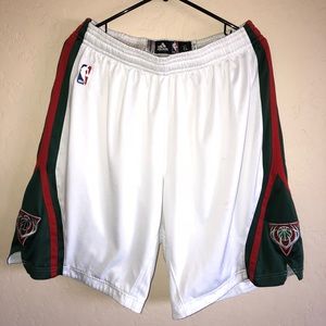 XL White Milwaukee Bucks Adidas Shorts